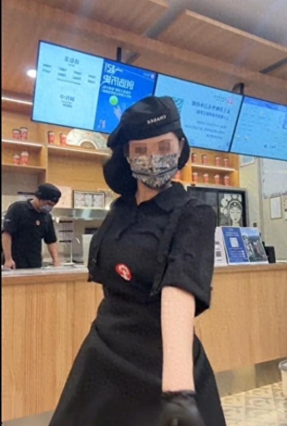 霸王茶姬爆料新闻视频,揭秘行业内幕,带你走进茶饮江湖 第3张 霸王茶姬爆料新闻视频,揭秘行业内幕,带你走进茶饮江湖 第3张